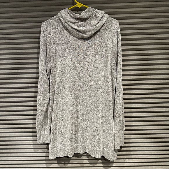 Maurices Hoodie - Size L - Picture 3 of 4